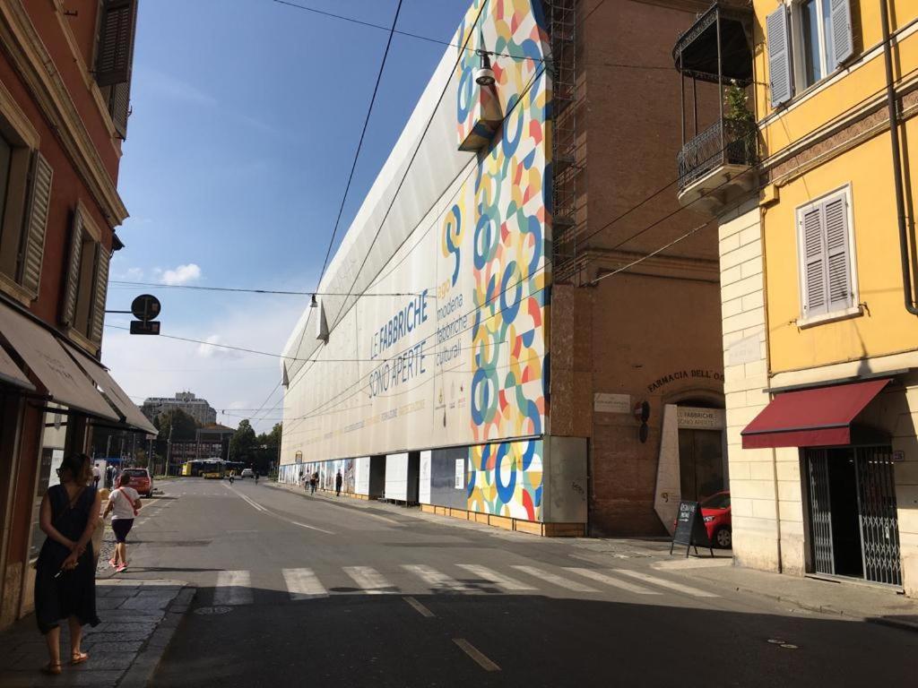 Appartamento In Pomposa, Nel Cuore Della Citta Modena Exterior foto